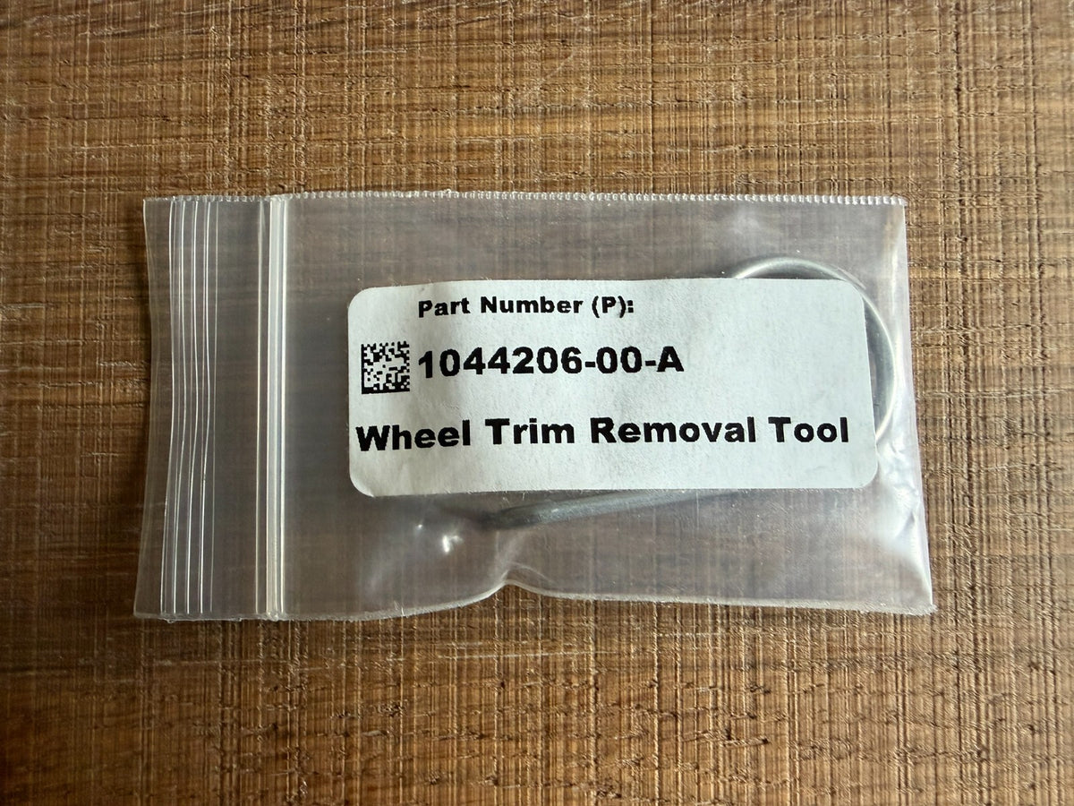 Wheel Trim Removal Tool – Reference 1044206-00-A